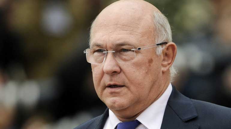 Σαπέν: Απόλυτη καταστροφή για την Ελλάδα εάν εγκατέλειπε την Ευρωζώνη